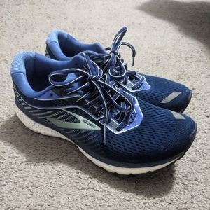 Brooks Ghost 12 Women's Running Shoes Size 8.5